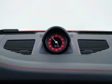 PORSCHE 992 CARRERA 4S CHRONO PANO LIFT MATRIX LED PDCC