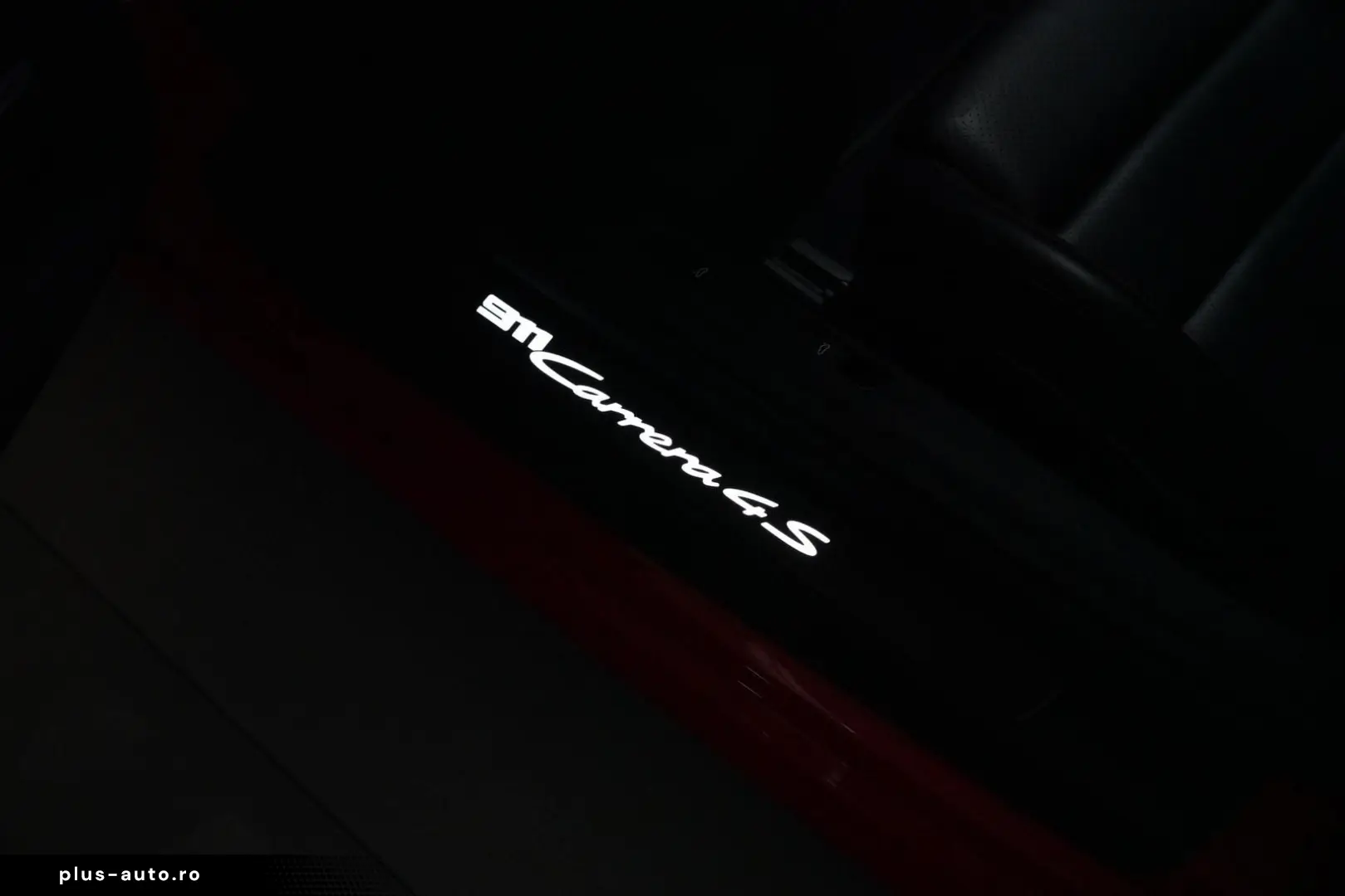 PORSCHE 992 CARRERA 4S CHRONO PANO LIFT MATRIX LED PDCC