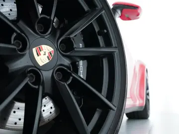 PORSCHE 992 CARRERA 4S CHRONO PANO LIFT MATRIX LED PDCC