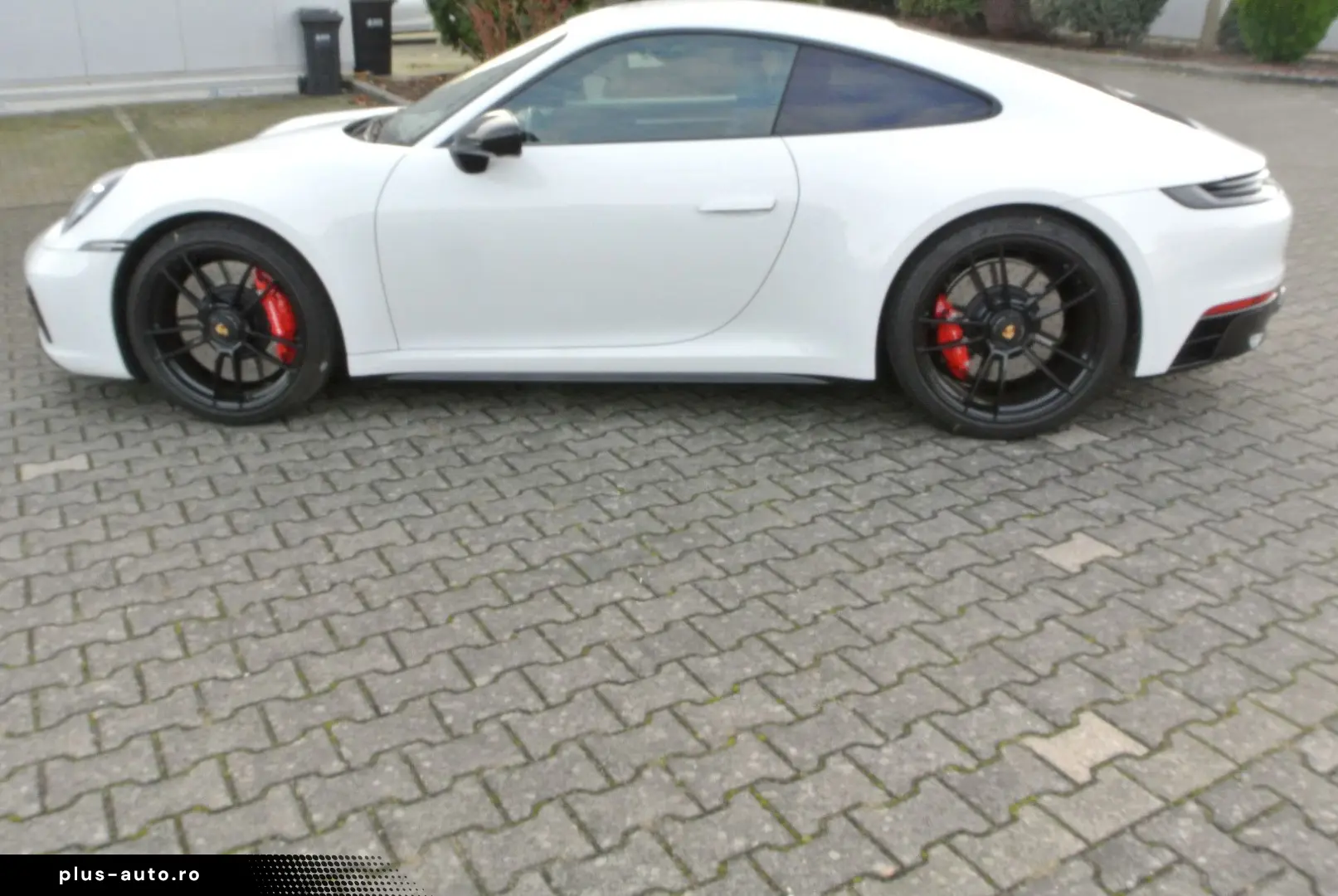 PORSCHE 992 gts 4 weiss 7 gang bose 360 grad 18 wege