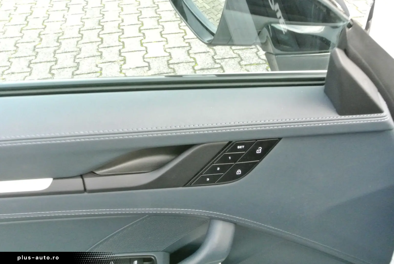 PORSCHE 992 gts 4 weiss 7 gang bose 360 grad 18 wege