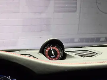 PORSCHE 992 GTS   6.100 KM