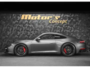 PORSCHE 992 Carrera 4 GTS Coupé PDK