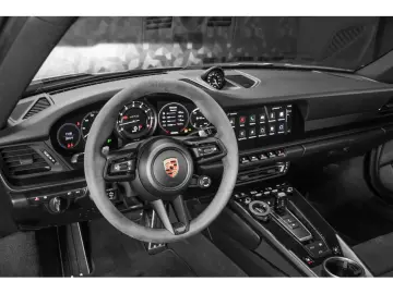 PORSCHE 992 Carrera 4 GTS Coupé PDK