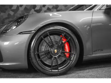 PORSCHE 992 Carrera 4 GTS Coupé PDK