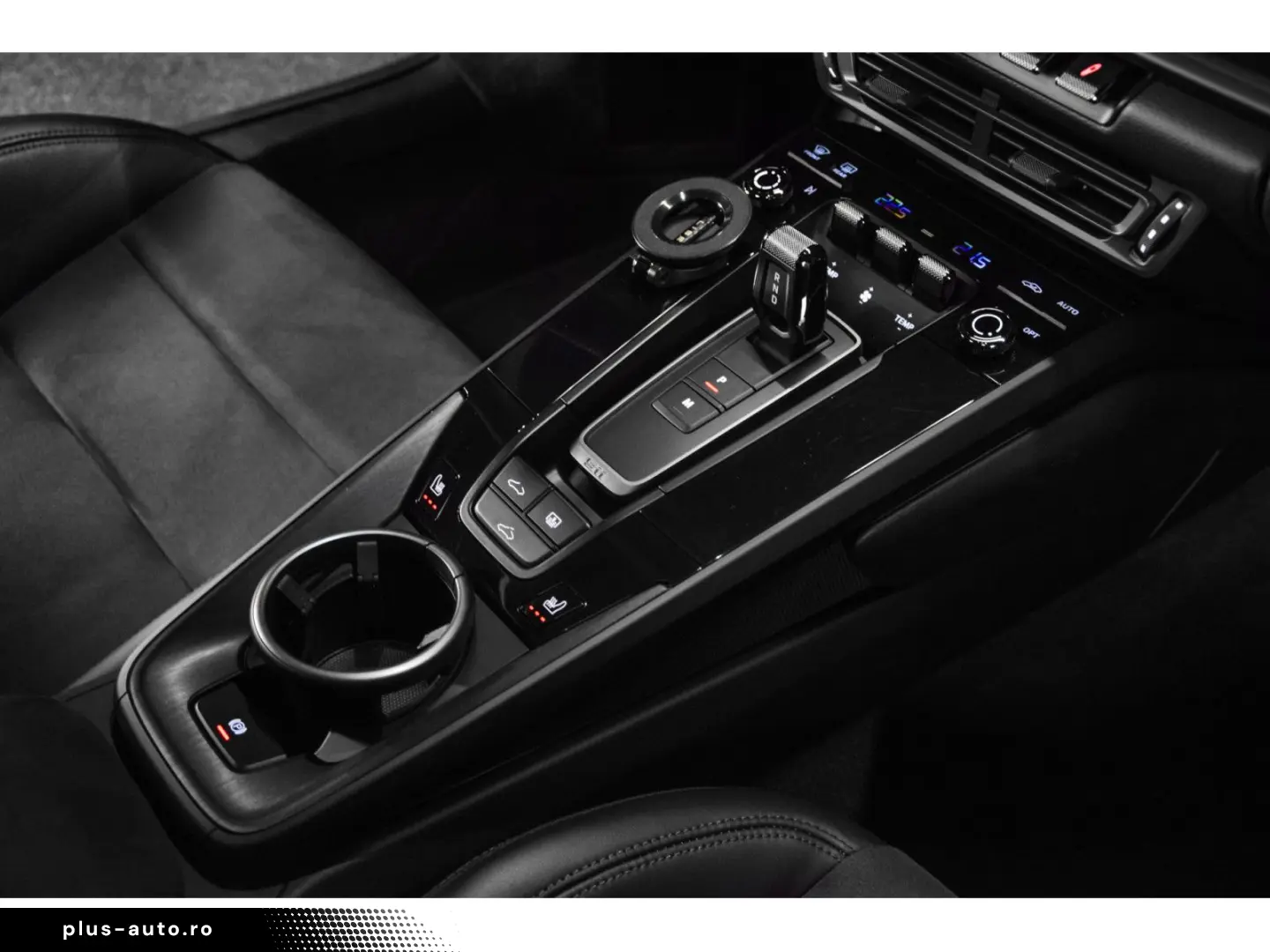 PORSCHE 992 Carrera 4 GTS Coupé PDK