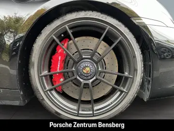PORSCHE 911 Carrera 4 GTS Schiebedach 18W BOSE RFK