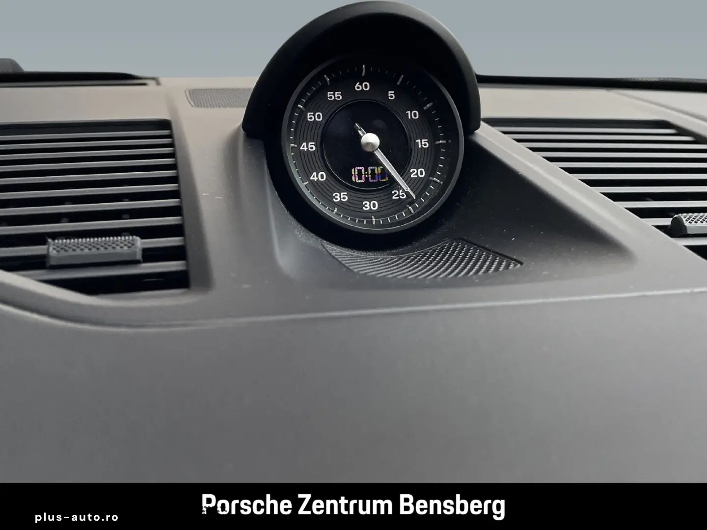 PORSCHE 911 Carrera 4 GTS Schiebedach 18W BOSE RFK