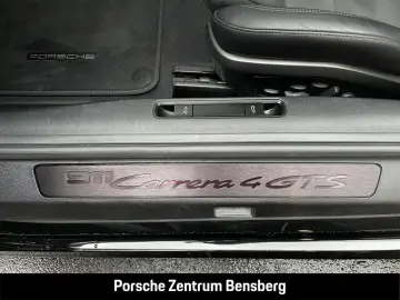 PORSCHE 911 Carrera 4 GTS Schiebedach 18W BOSE RFK