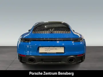 PORSCHE 911 Carrera 4 GTS