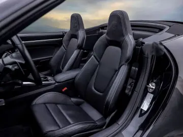 PORSCHE 911-992 CARRERA 4S CABRIO SPORTDESIGN BURMESTER