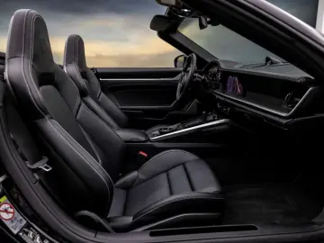 PORSCHE 911-992 CARRERA 4S CABRIO SPORTDESIGN BURMESTER