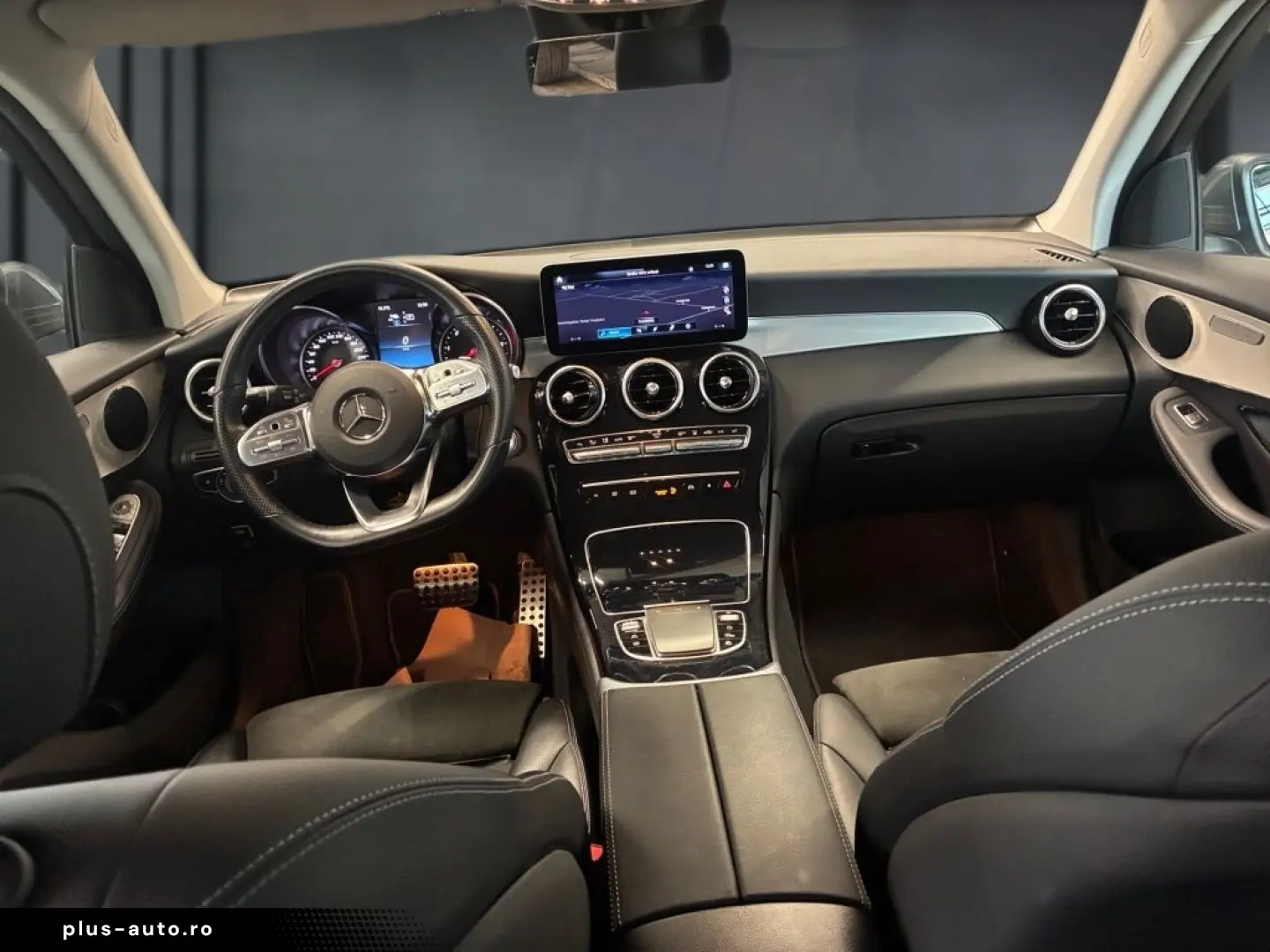 MERCEDES-BENZ GLC 300 de 4M AMG MBUX CarPlay Totwink&hellip;