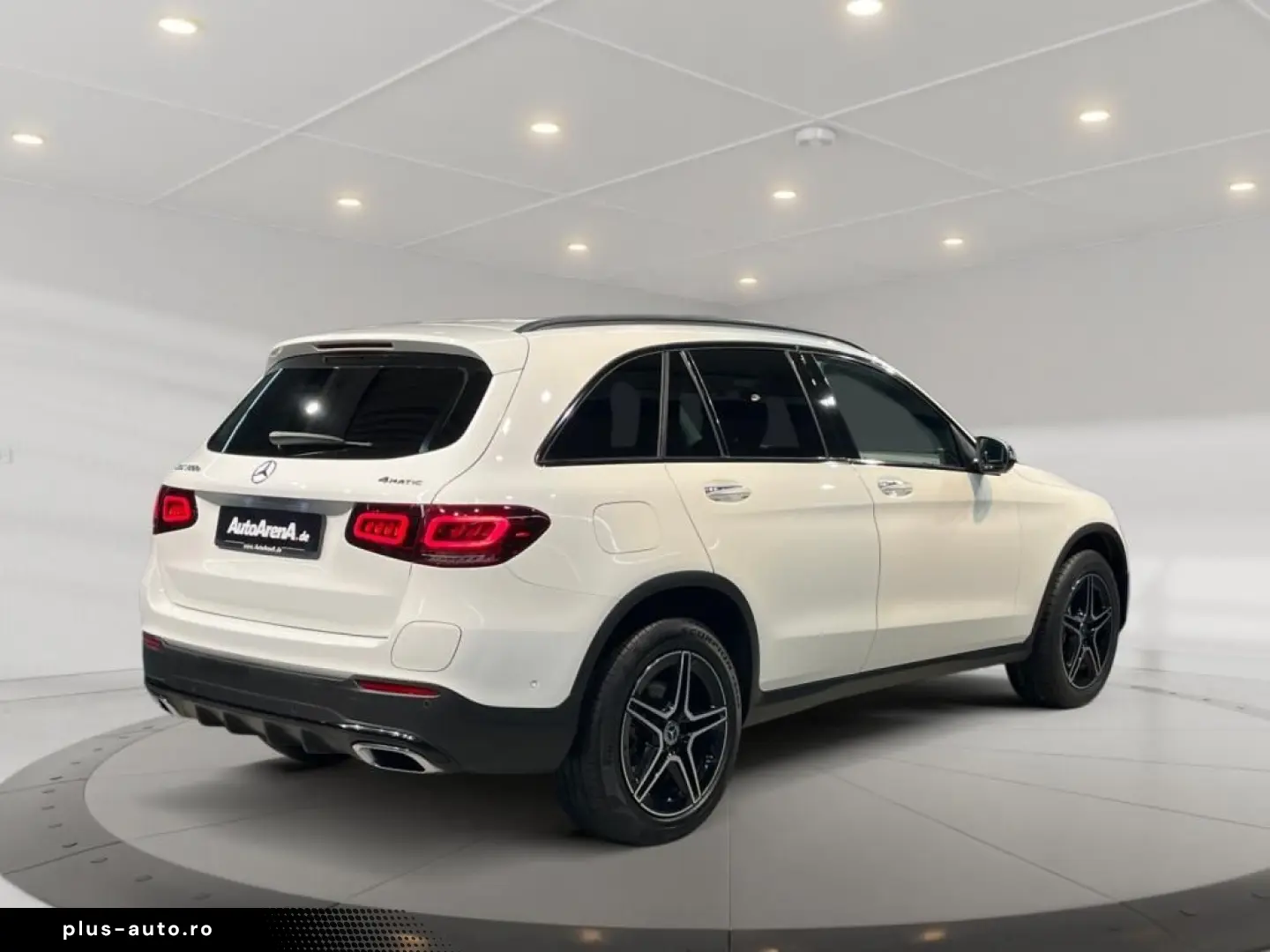 MERCEDES-BENZ GLC 300e 4M AMG AMG MBUX Night HUD Pano