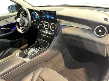 MERCEDES-BENZ GLC 300e 4M AMG AMG MBUX Night HUD Pano