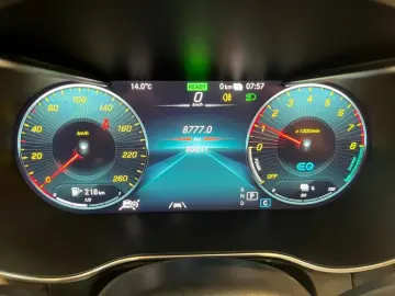 MERCEDES-BENZ GLC 300e 4M AMG AMG MBUX Night HUD Pano