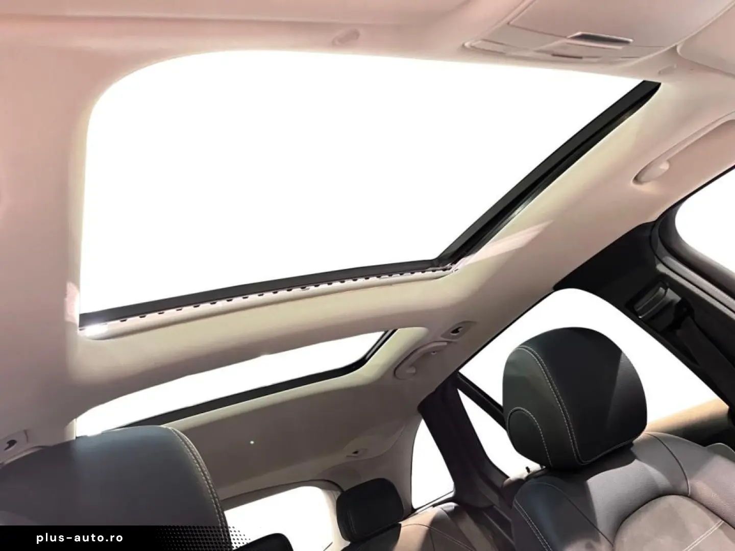 MERCEDES-BENZ GLC 300e 4M AMG AMG MBUX Night HUD Pano