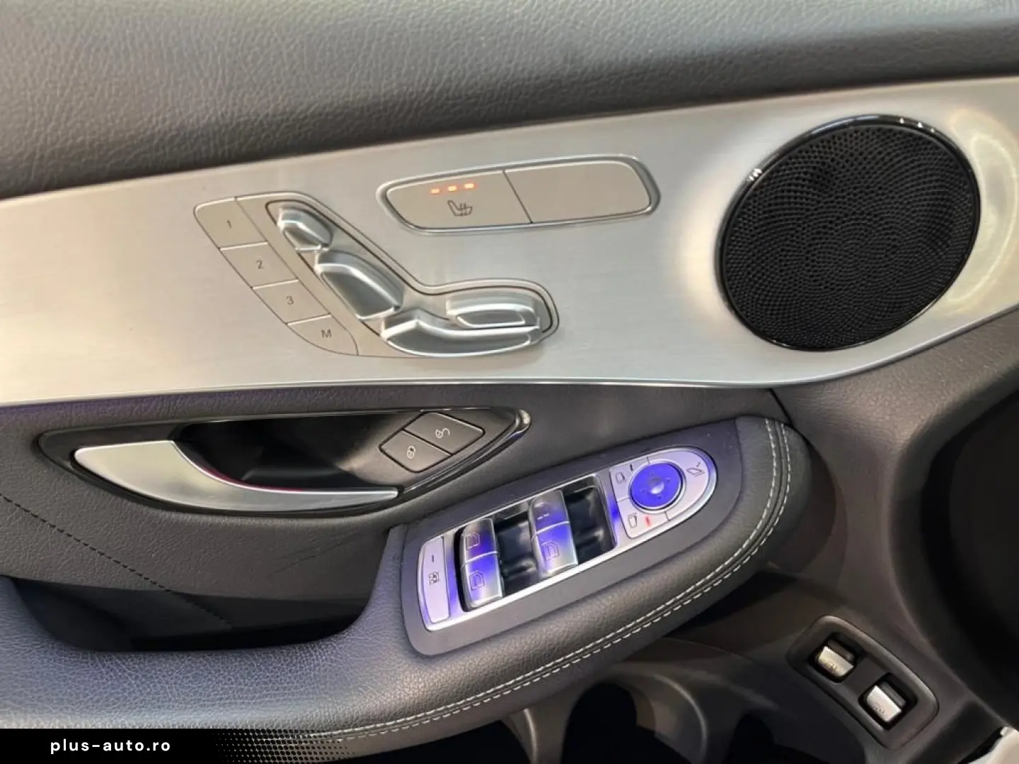 MERCEDES-BENZ GLC 300e 4M AMG AMG MBUX Night HUD Pano