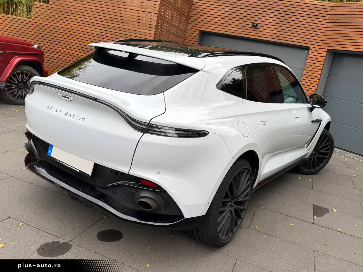 Aston Martin DBX