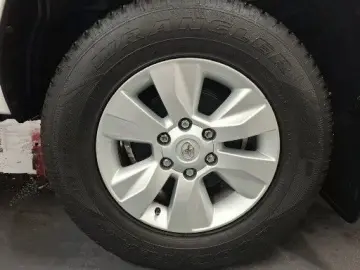 TOYOTA Hilux Double Cab Duty4x4