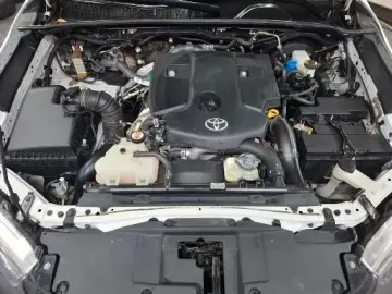 TOYOTA Hilux Double Cab Duty4x4