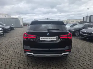 BMW X3 xDrive 20i Sportsitz Sitzheizung LED Parkassi