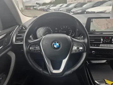 BMW X3 xDrive 20i Sportsitz Sitzheizung LED Parkassi