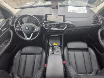 BMW X3 xDrive 20i Sportsitz Sitzheizung LED Parkassi