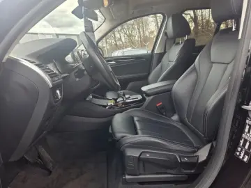 BMW X3 xDrive 20i Sportsitz Sitzheizung LED Parkassi