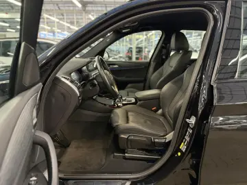 BMW X3 xDrive30e xDrive  LED Kamera PDC CarPlay