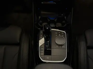 BMW X3 xDrive30e xDrive  LED Kamera PDC CarPlay