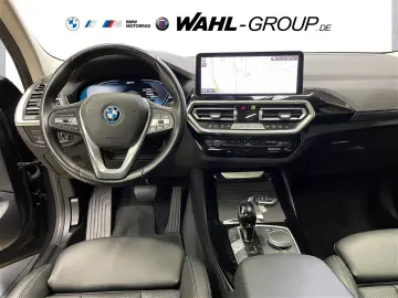 BMW X3 xDrive30e HIFI DAB LED PANO AHK ALU 18