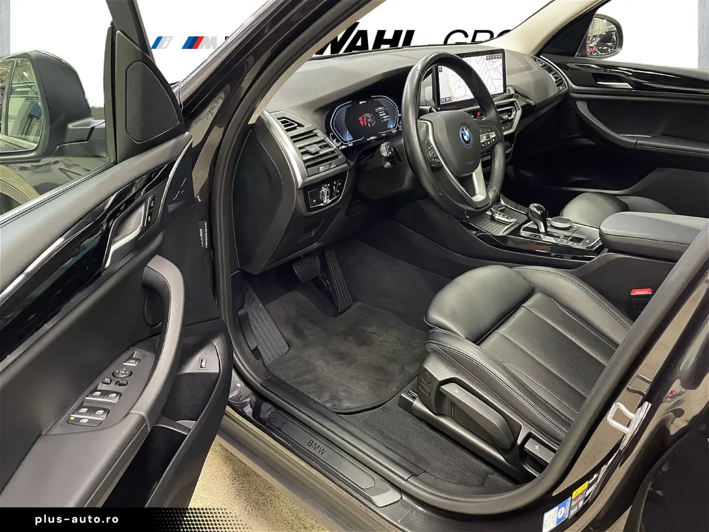 BMW X3 xDrive30e HIFI DAB LED PANO AHK ALU 18