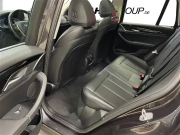 BMW X3 xDrive30e HIFI DAB LED PANO AHK ALU 18