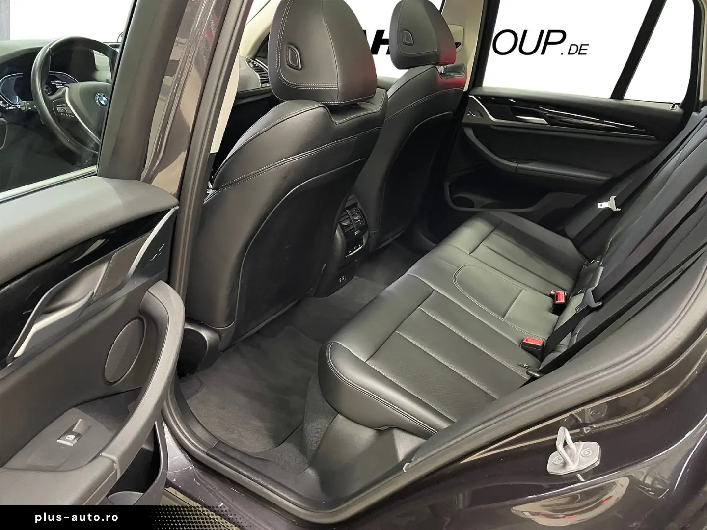 BMW X3 xDrive30e HIFI DAB LED PANO AHK ALU 18