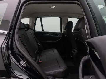 BMW X3 xD30e DriveAss DAB Kamera HiFi WLAN Sportsitz