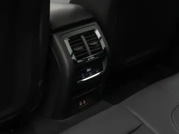 BMW X3 xD30e DriveAss DAB Kamera HiFi WLAN Sportsitz