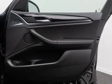 BMW X3 xD30e DriveAss DAB Kamera HiFi WLAN Sportsitz