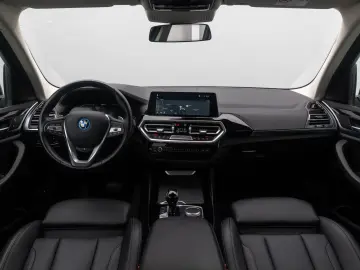 BMW X3 xD30e DriveAss DAB Kamera HiFi WLAN Sportsitz