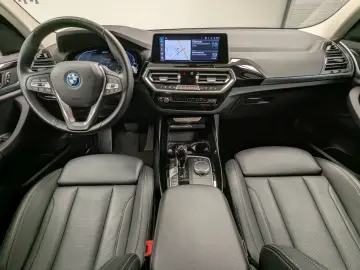 BMW X3 xDrive30e PA PDC DAB LED WLAN Shz