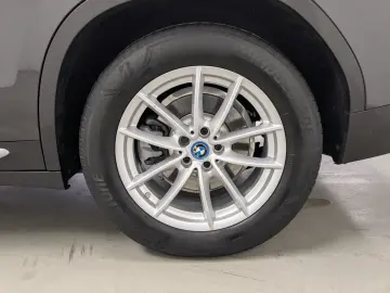 BMW X3 xDrive30e PA PDC DAB LED WLAN Shz