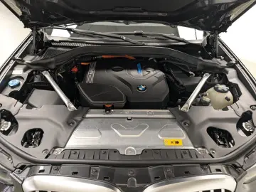 BMW X3 xDrive30e PA PDC DAB LED WLAN Shz