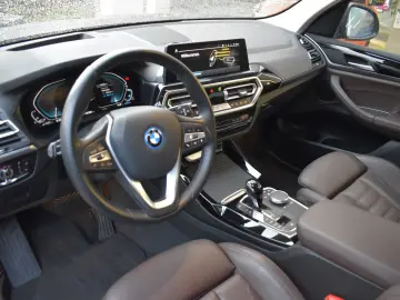 BMW X3 xDrive30e Head-Up DAB WLAN Komfortzg. AHK