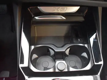 BMW X3 xDrive30e Head-Up DAB WLAN Komfortzg. AHK