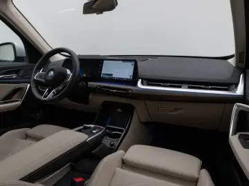 BMW X1 xD25e xLine Panorama 360 HUD DAB ACC Sport