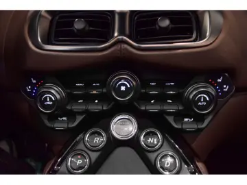 Aston Martin V8 Vantage ROADSTER