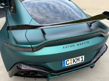 Aston Martin V8 Vantage