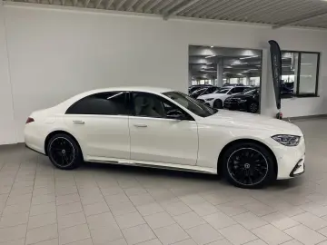 MERCEDES-BENZ S 580 e 4M L AMG NIGHT DISTR AIR DIG.LIGHT 360