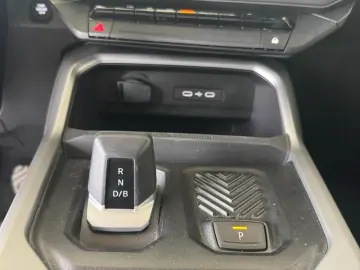 DACIA BIGSTER 1.8 Hybrid 155 Journey