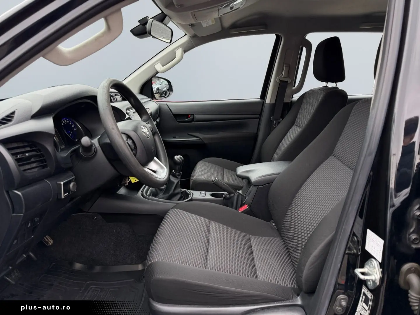 TOYOTA Hilux 4x4 Double Cab Duty  Hardtop